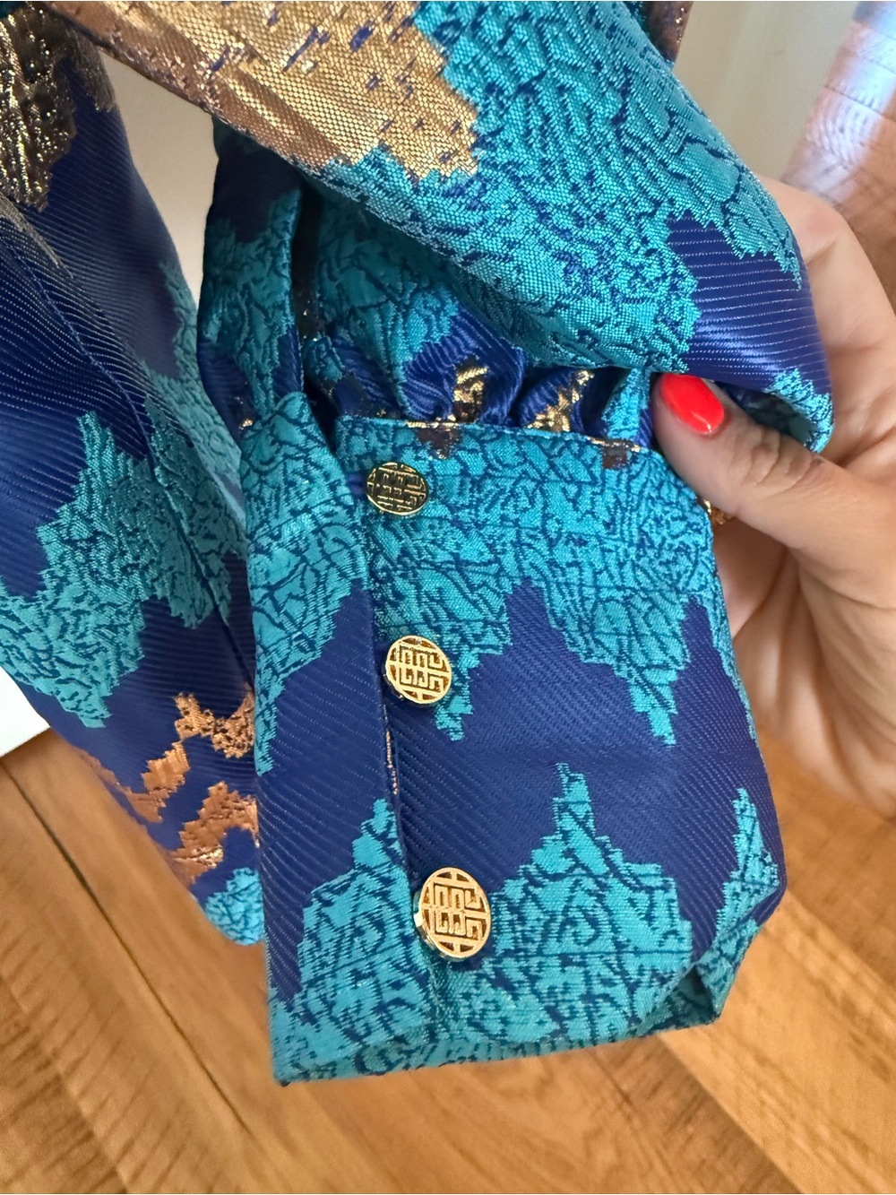 Emily McCarthy Chevron Metallic Puff-Sleeve Blouse in Blue, Teal & Gold - Picture 3 of 3